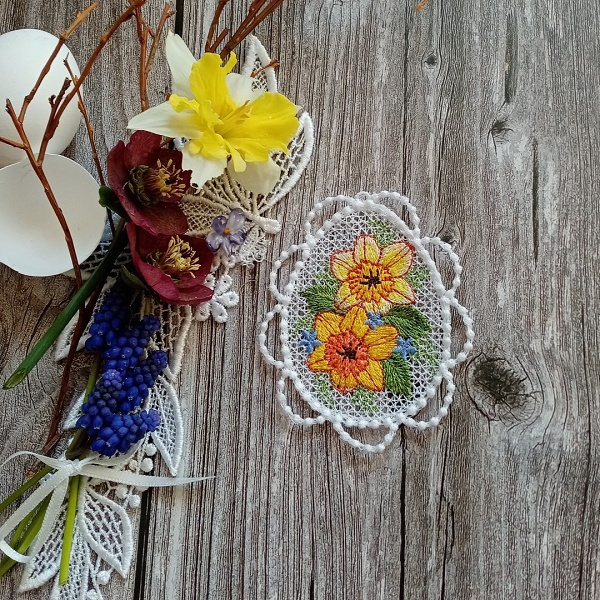 Krajková ozdoba - velikonoční vejce1