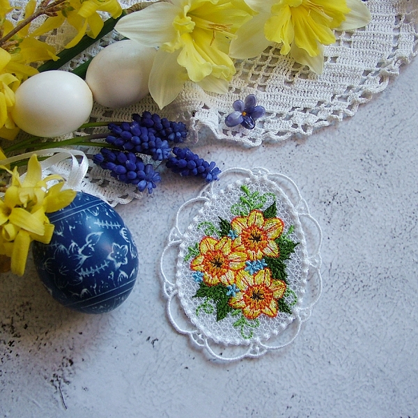 Krajková ozdoba - velikonoční vejce